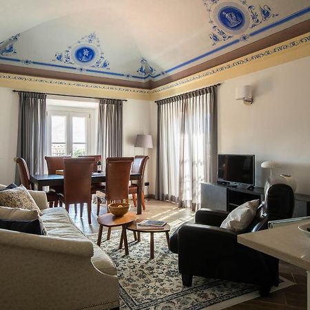 Lake Como, Beautiful Palazzo apartment, lake view Menaggio Extérieur photo