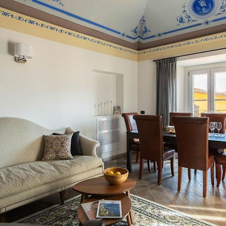 Lake Como, Beautiful Palazzo apartment, lake view Menaggio Extérieur photo