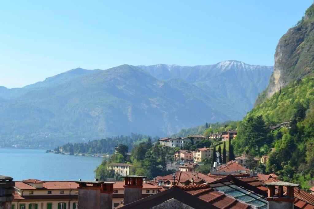 Lake Como, Beautiful Palazzo apartment, lake view Menaggio Extérieur photo