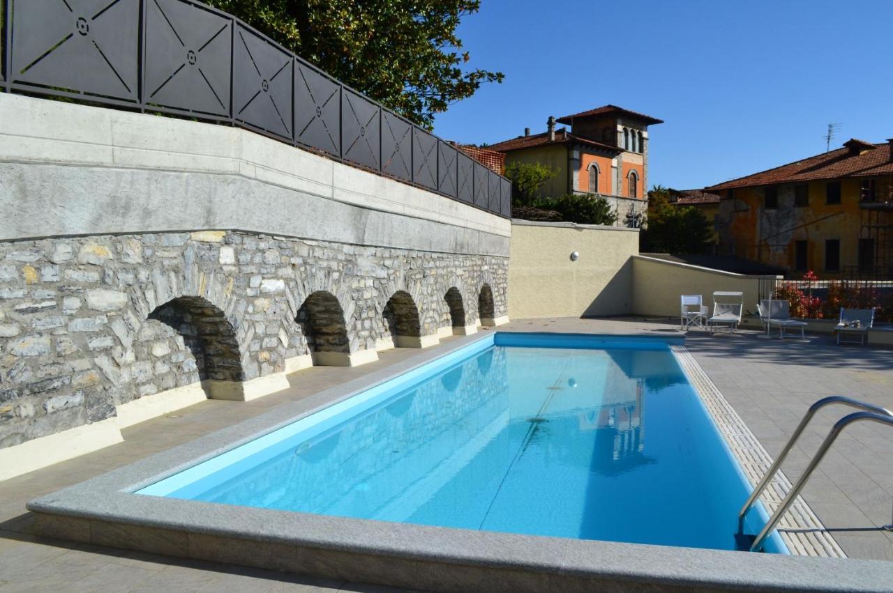 Lake Como, Beautiful Palazzo apartment, lake view Menaggio Extérieur photo