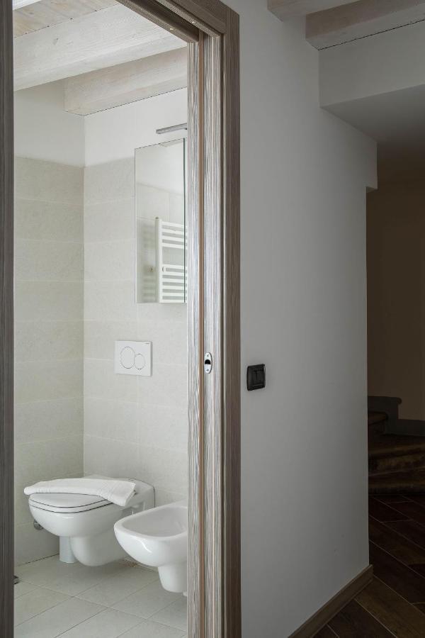 Lake Como, Beautiful Palazzo apartment, lake view Menaggio Extérieur photo